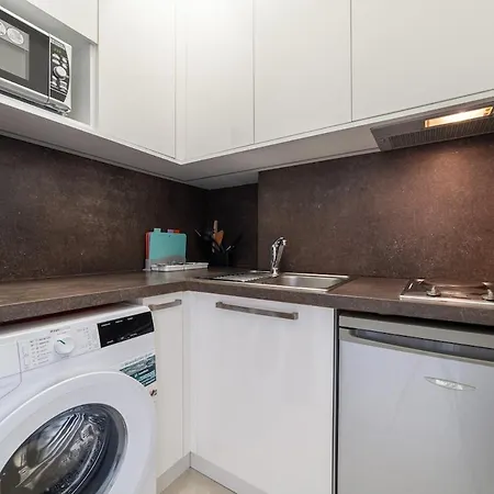 Apartman No8 Spacious Center *