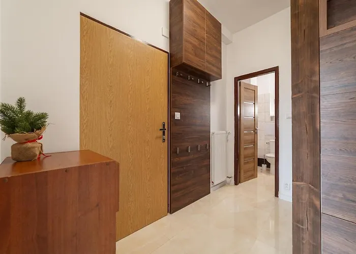 Apartament No8 Spacious Center *